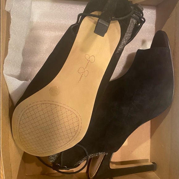 Women’s Jessica Simpson heels - Picture 3 of 5